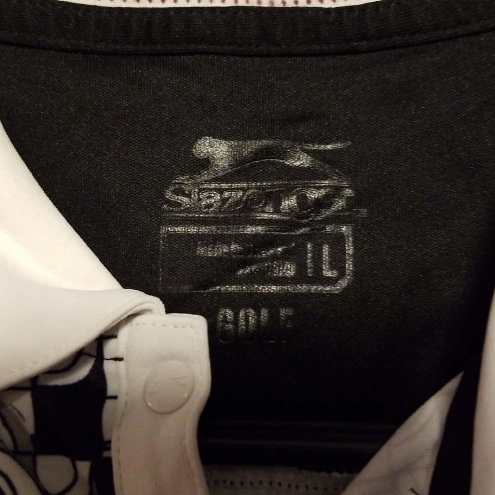Sleeveless golf top
